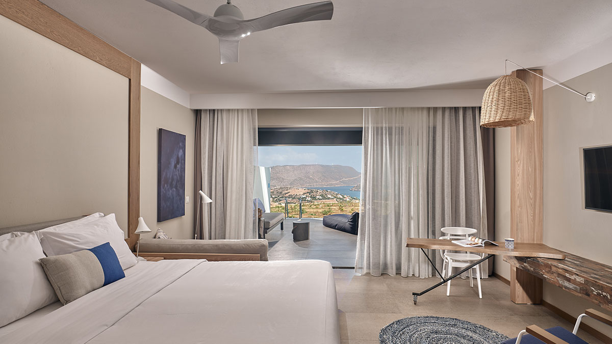 Premium Suite Sharing pool Sea View